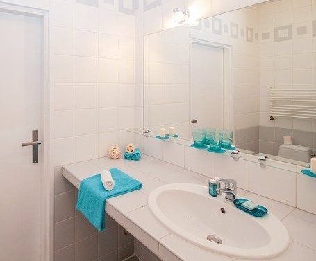 Infrarotheizung als Spiegelheizung im Badezimmer